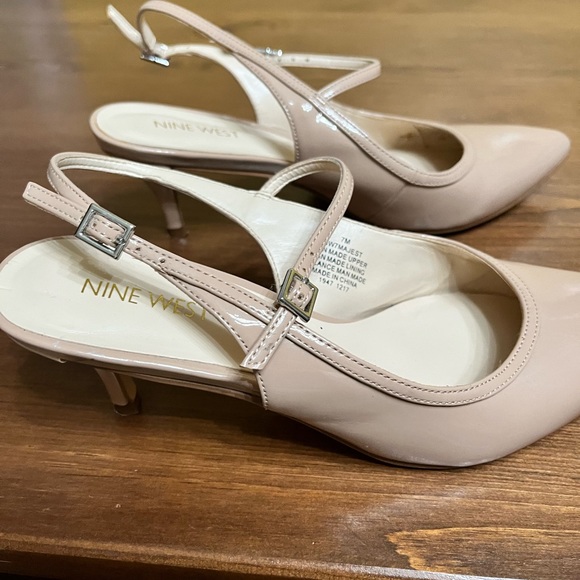 Nine West Shoes - Size 7 Nine West Tan Heels